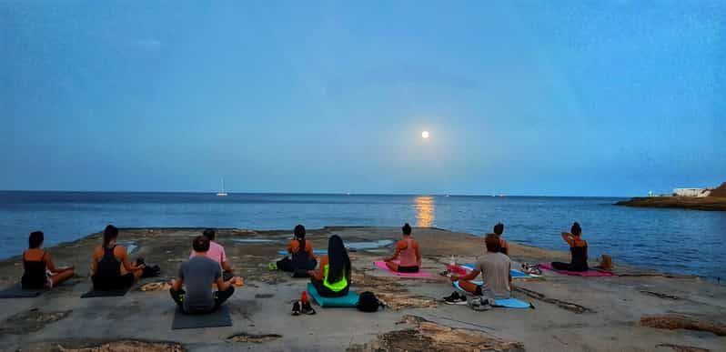 Imagen del tour: Clase de Yoga en la Playa y Natación - Sliema