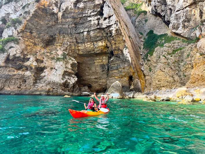 Imagen del tour: Jávea: Excursión en kayak por Cala Portixol con cuevas y snorkel