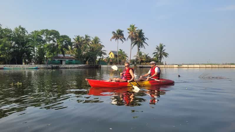 Imagen del tour: Excursión en kayak por los remansos de Kerala (Kumarakom)