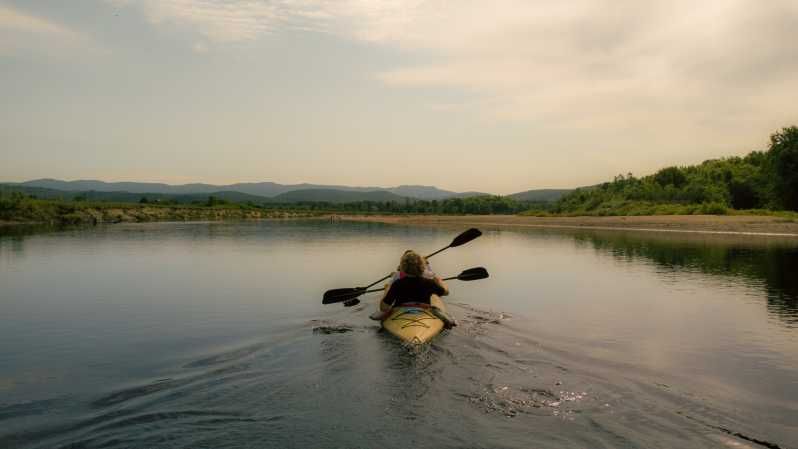 Imagen del tour: Mont-Tremblant: canoa autoguiada de aguas planas por el río Rouge