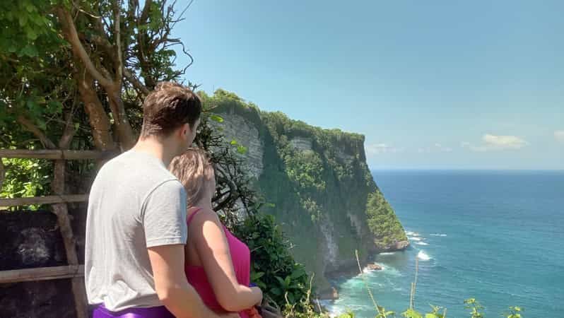 Imagen del tour: Bali Excursión Privada a la Danza del Fuego Kecak al Atardecer en Uluwatu