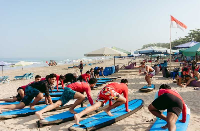 Imagen del tour: Clases de surf en Kuta en Padma Beach by Tio Surf