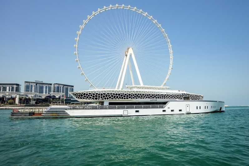 Imagen del tour: Dubái: crucero en megayate de lujo con cena tipo bufé
