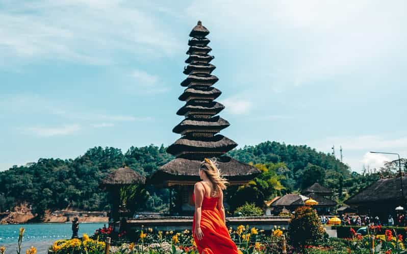 Imagen del tour: Templo Ulundanu, Jatiluwih y Puesta de Sol en Tanah Lot-Todo Incluido