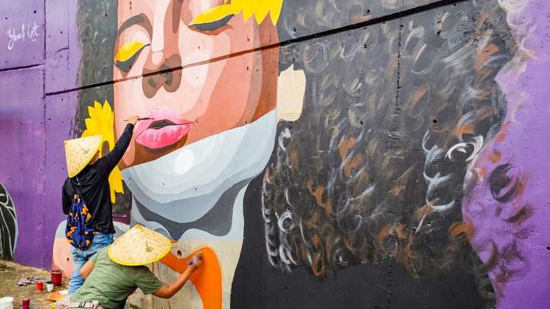 Imagen del tour: Medellín: Comuna 13 Tour de Historia y Graffiti con Teleférico