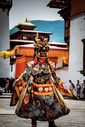 Imagen del tour: El mayor festival de Bután: espectáculo de 4 días |13-15 sept 2024
