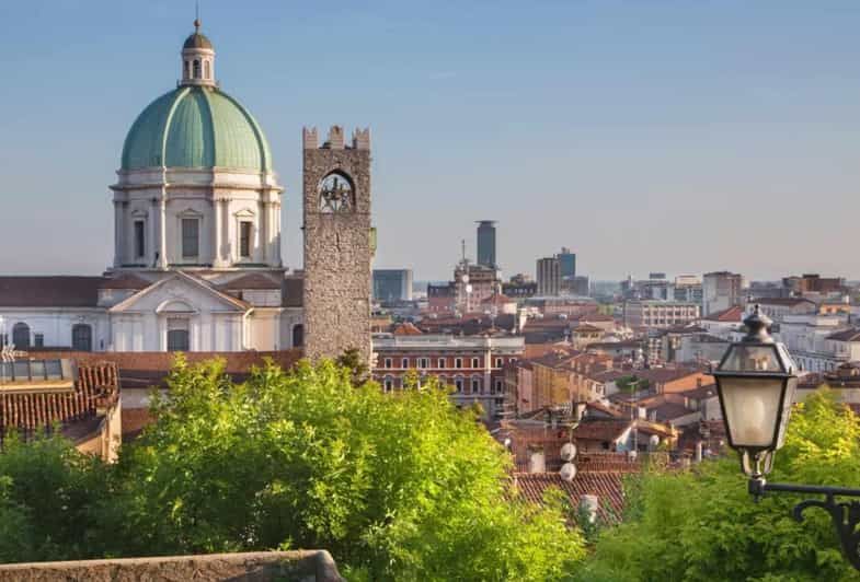 Imagen del tour: La ciudad más infravalorada de Italia: Brescia - Tour a pie con una copa