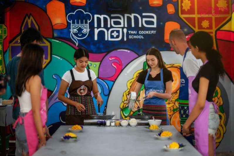 Imagen del tour: Chiang Mai: Clase de cocina con granja ecológica en Mama Noi