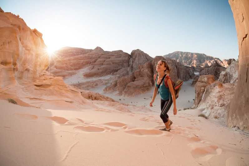 Imagen del tour: Sharm El Sheij Excursión de un día al Cañón Coloreado, Agujero Azul y Dahab