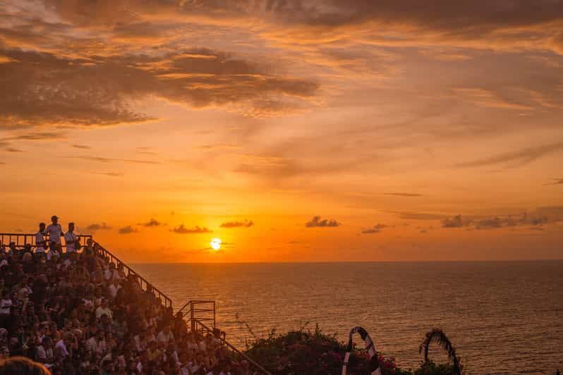 Imagen del tour: Bali Uluwatu Temple Kecak Fire Dance Show Ticket de entrada con Anfitrión