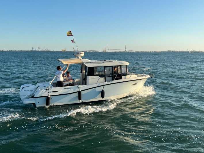 Imagen del tour: Bahía de Cádiz: 3 horas de tour en barco privado por la Bahía de Cádiz