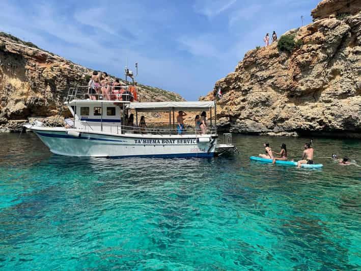 Imagen del tour: Comino: Excursiones privadas en barco, paradas para nadar y visitas a cuevas