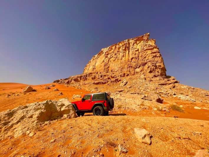 Imagen del tour: Sharjah: Paseo en 4x4 al atardecer a la Roca Fósil con cena barbacoa