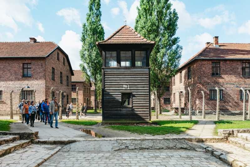Imagen del tour: Desde Cracovia: Auschwitz-Birkenau Tour guiado y opciones de recogida