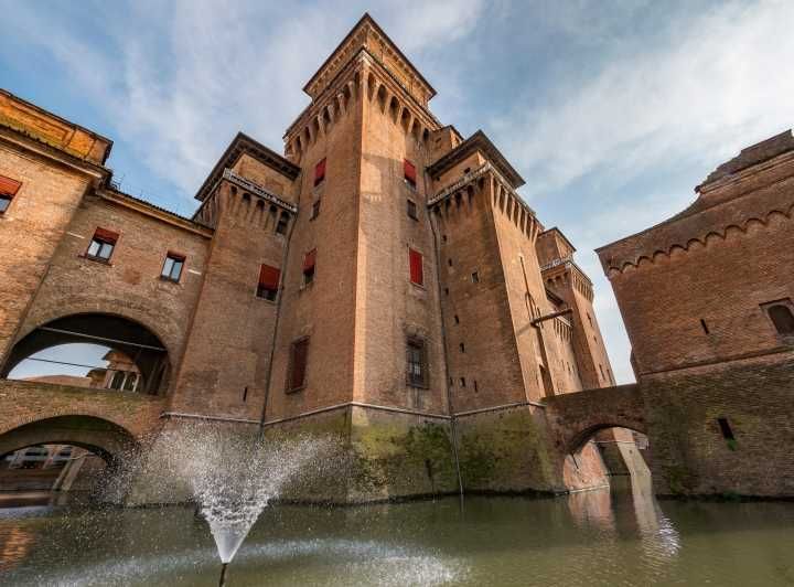 Imagen del tour: Ferrara: Visita guiada al Castillo Estense
