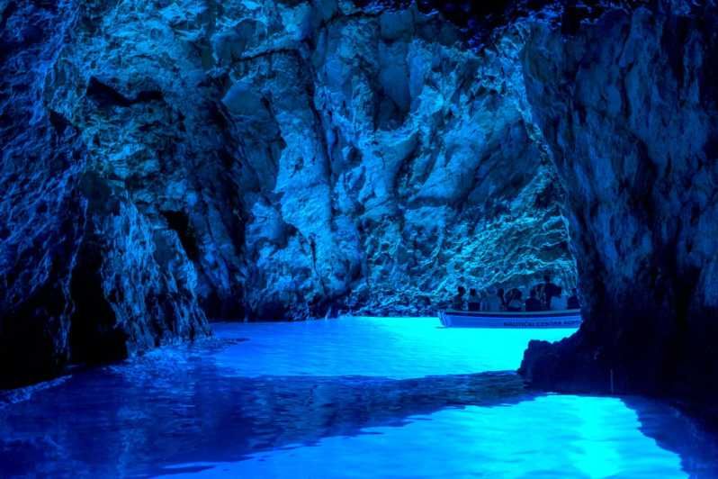Imagen del tour: Desde Makarska: Cueva Azul y Lo Mejor de las Islas Vis y Hvar