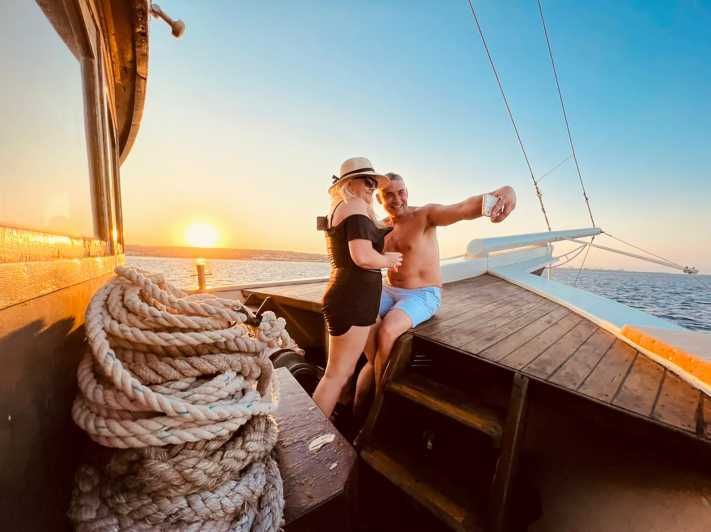 Imagen del tour: Rodas: Crucero al atardecer con barbacoa griega y bebidas ilimitadas