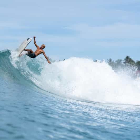 Imagen del tour: Surf en Canggu con Bryan :Especial para Principiantes&Intermedios