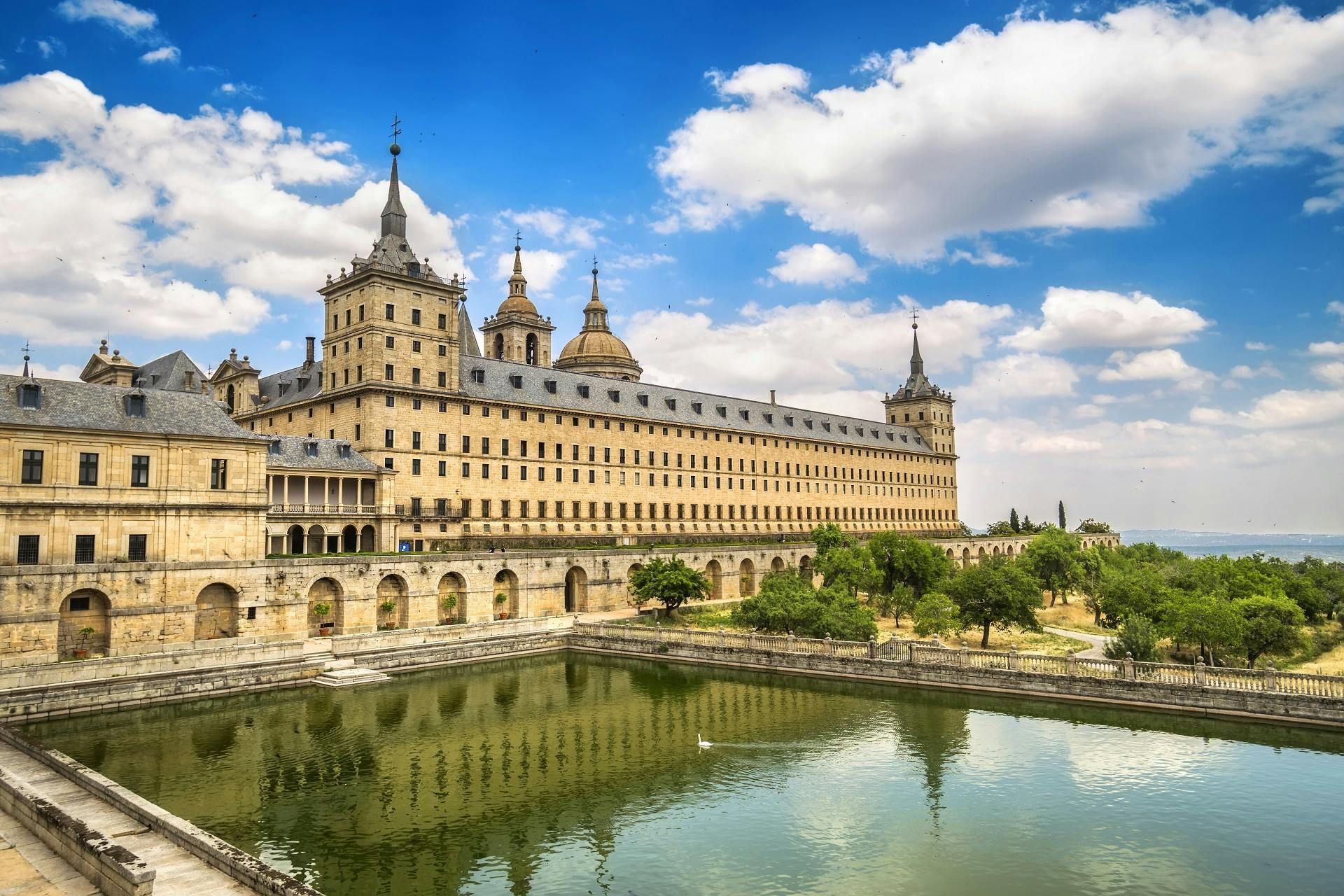 Imagen del tour: Excursión a Segovia y El Escorial desde Ávila con regreso a Madrid