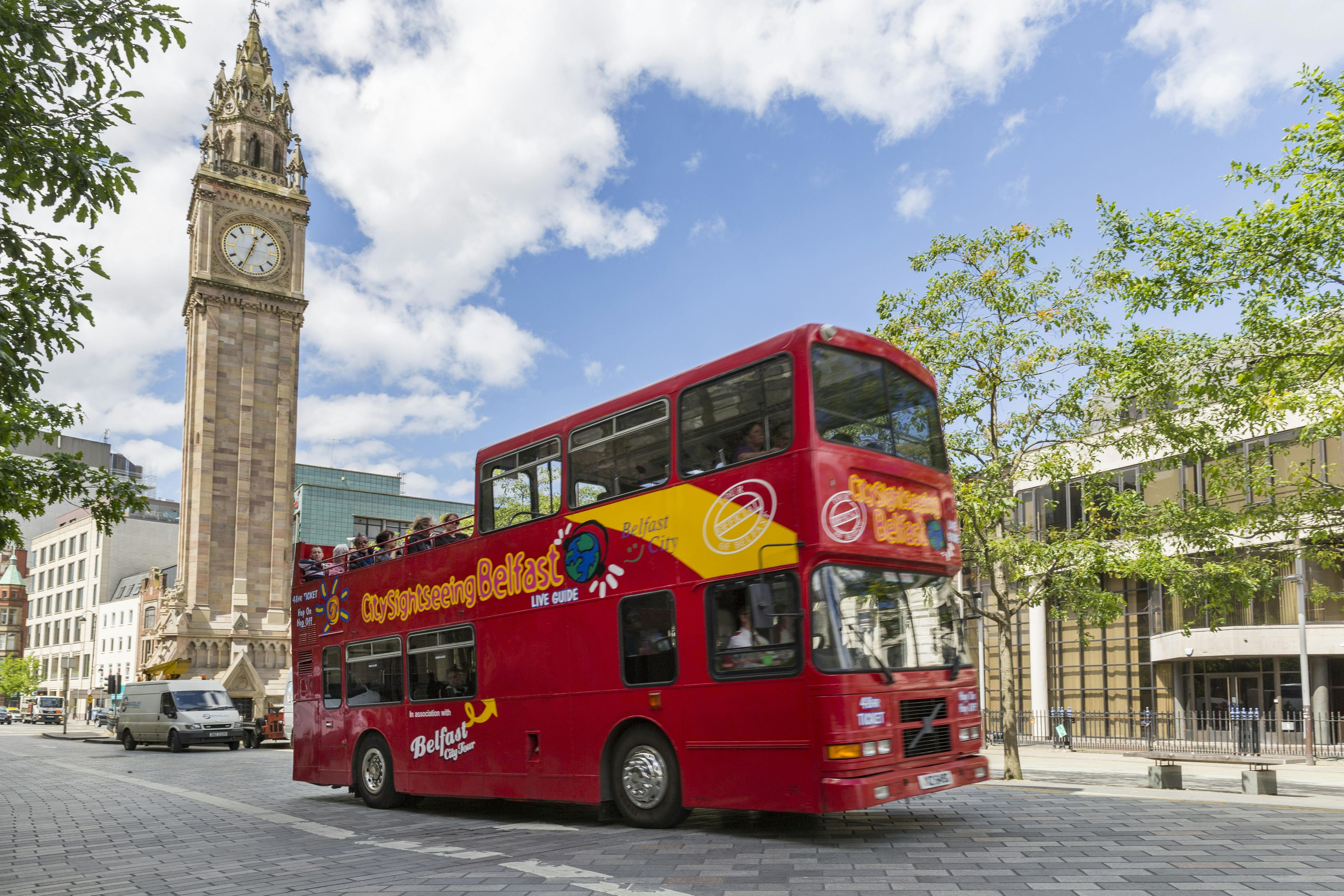 Imagen del tour: Recorrido en autobús con paradas libres City Sightseeing por Belfast
