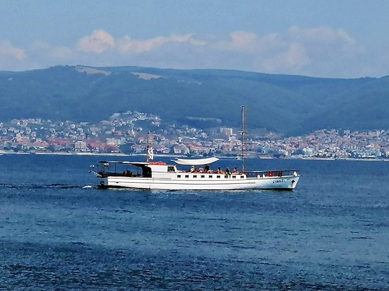 Imagen del tour: Viaje en barco de 4 horas con pesca, almuerzo y bebidas en Nessebar