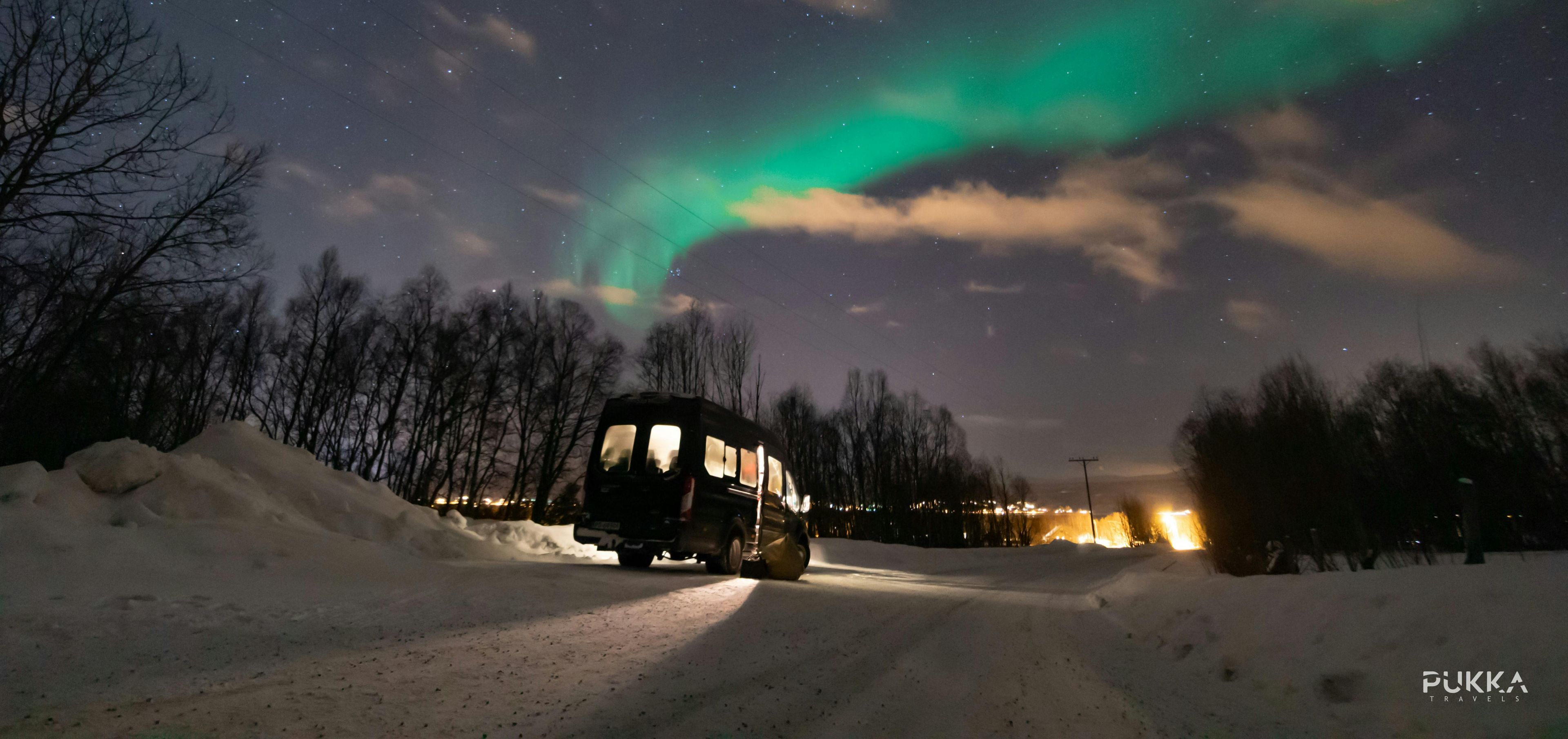 Imagen del tour: Persecución privada en minibús de la aurora boreal
