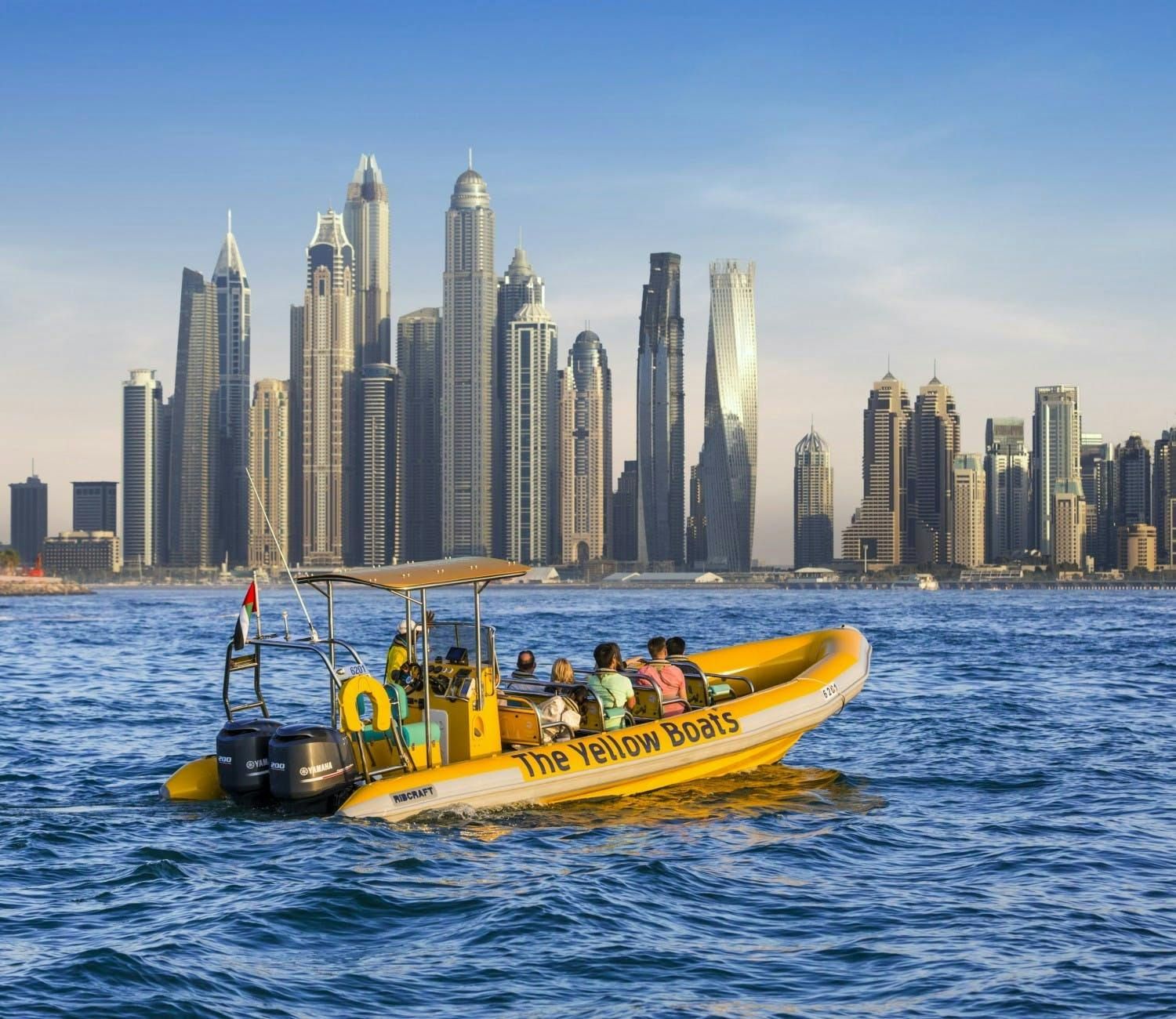Imagen del tour: Paseo en barco premium de 99 minutos por el puerto deportivo de Dubái, Palm Jumeirah, Atlantis y Burj Al Arab