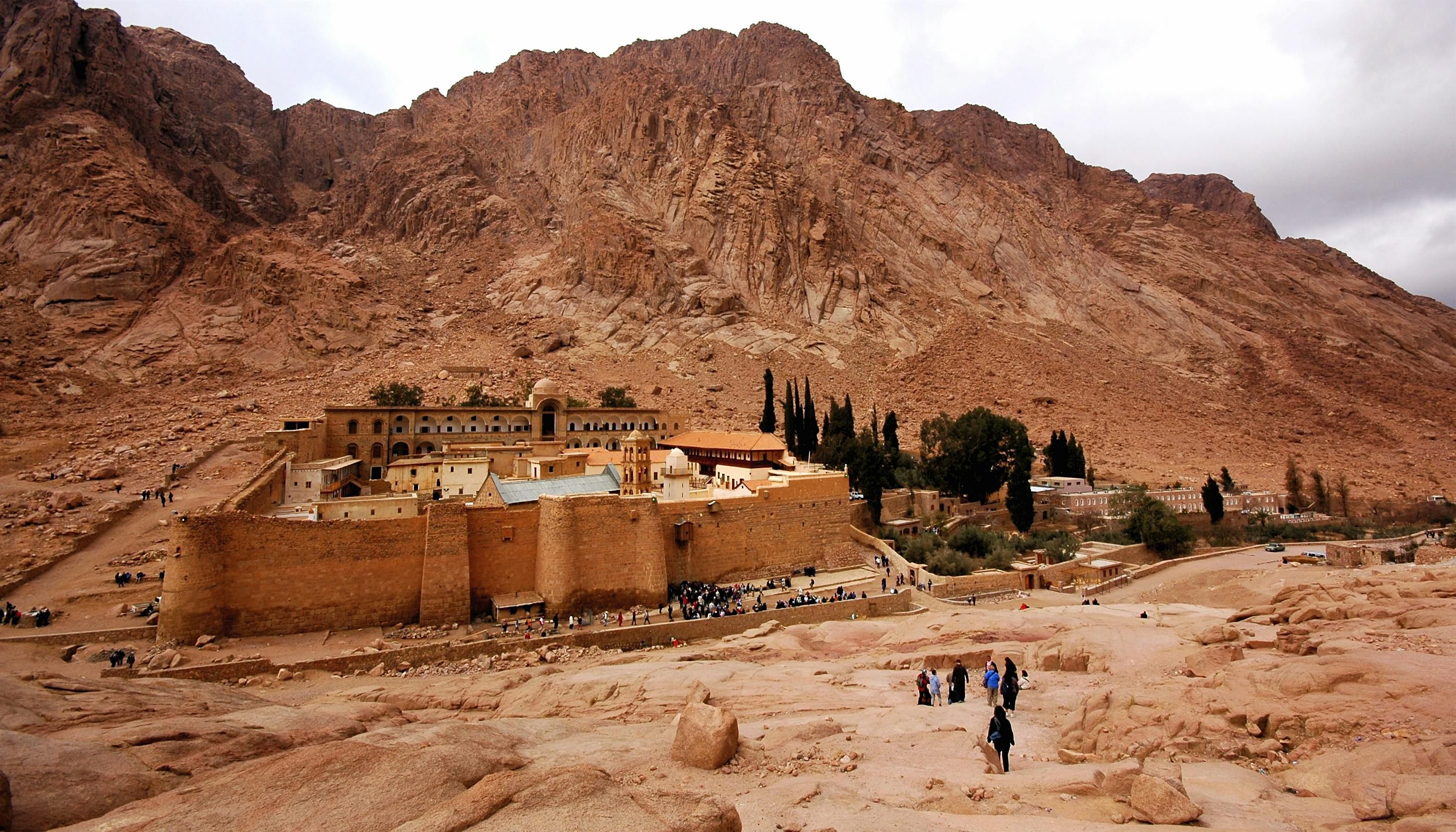 Imagen del tour: Visita al Monasterio de Santa Catalina y Dahab con almuerzo - desde Sharm El Sheikh