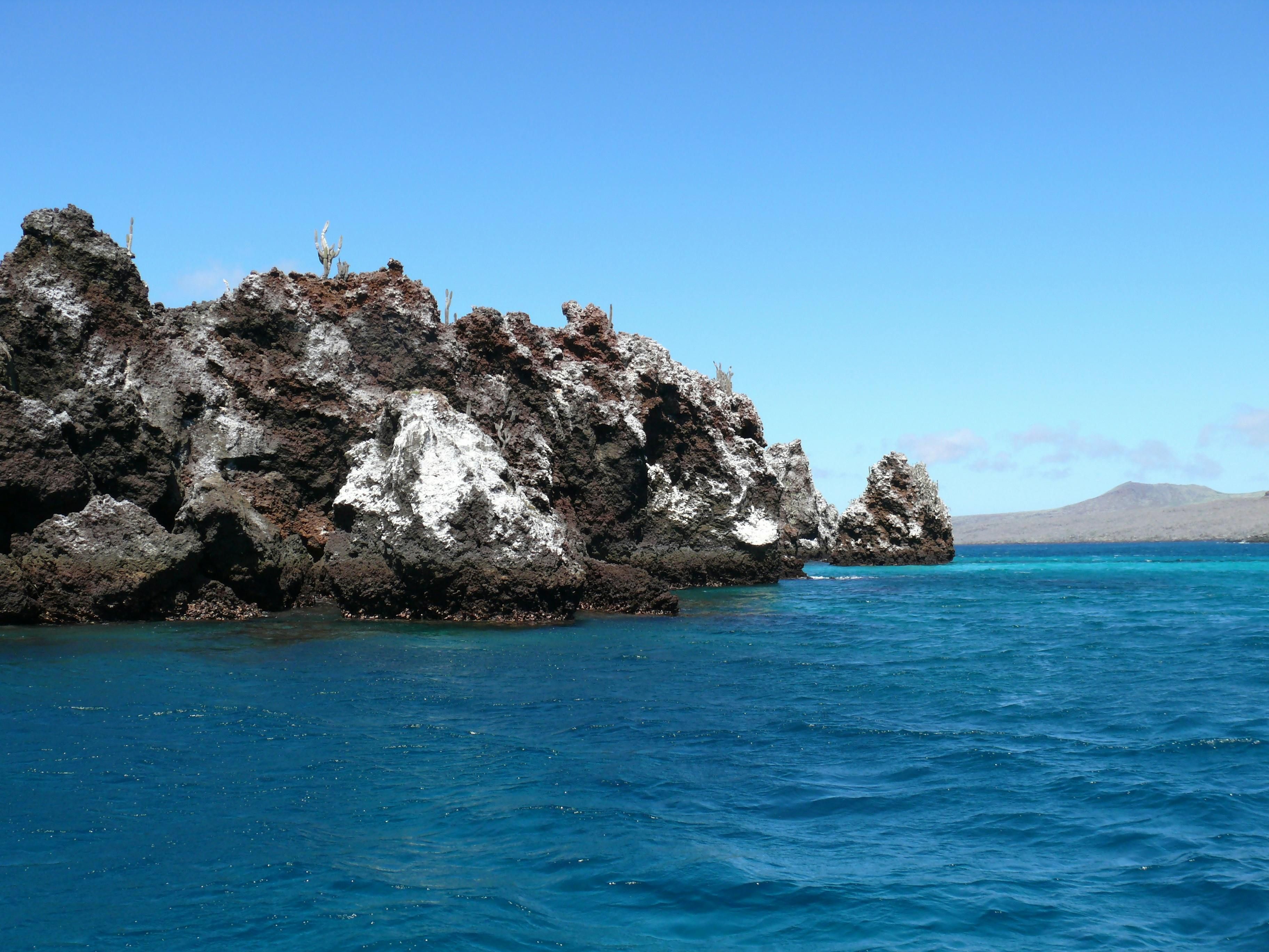 Imagen del tour: Tour de día completo a la isla Pinzón con esnórquel, pesca y excursión a la Fe