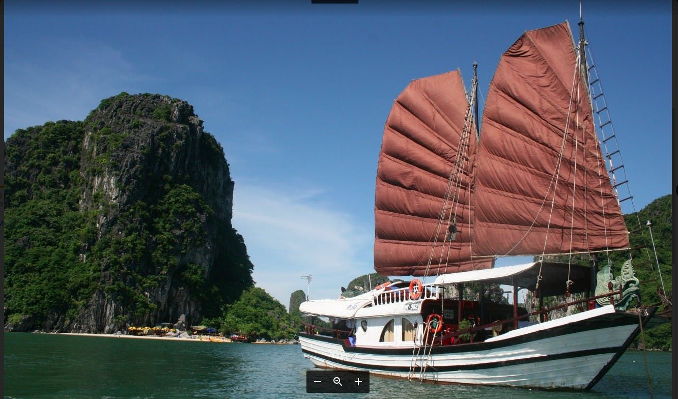Imagen del tour: Crucero por la bahía de Ha Long y tour de medio día a las cuevas desde Ha Long