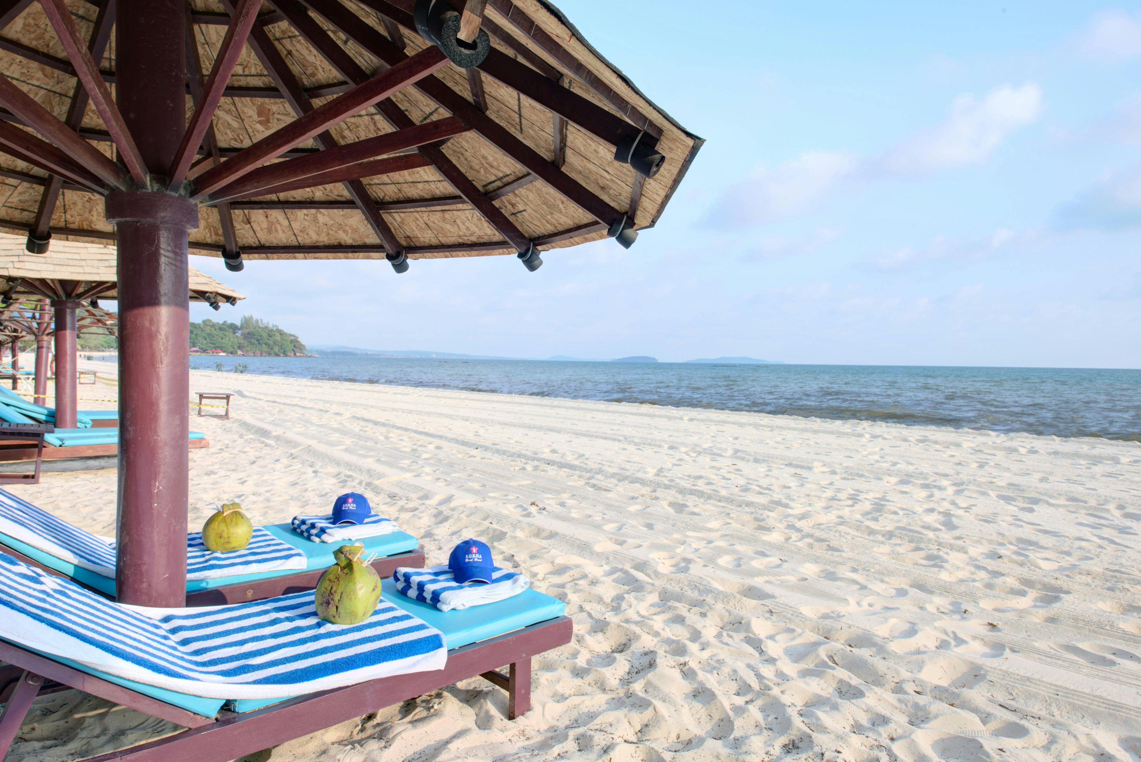 Imagen del tour: Acceso a la playa y la piscina en Sokha Beach Resort