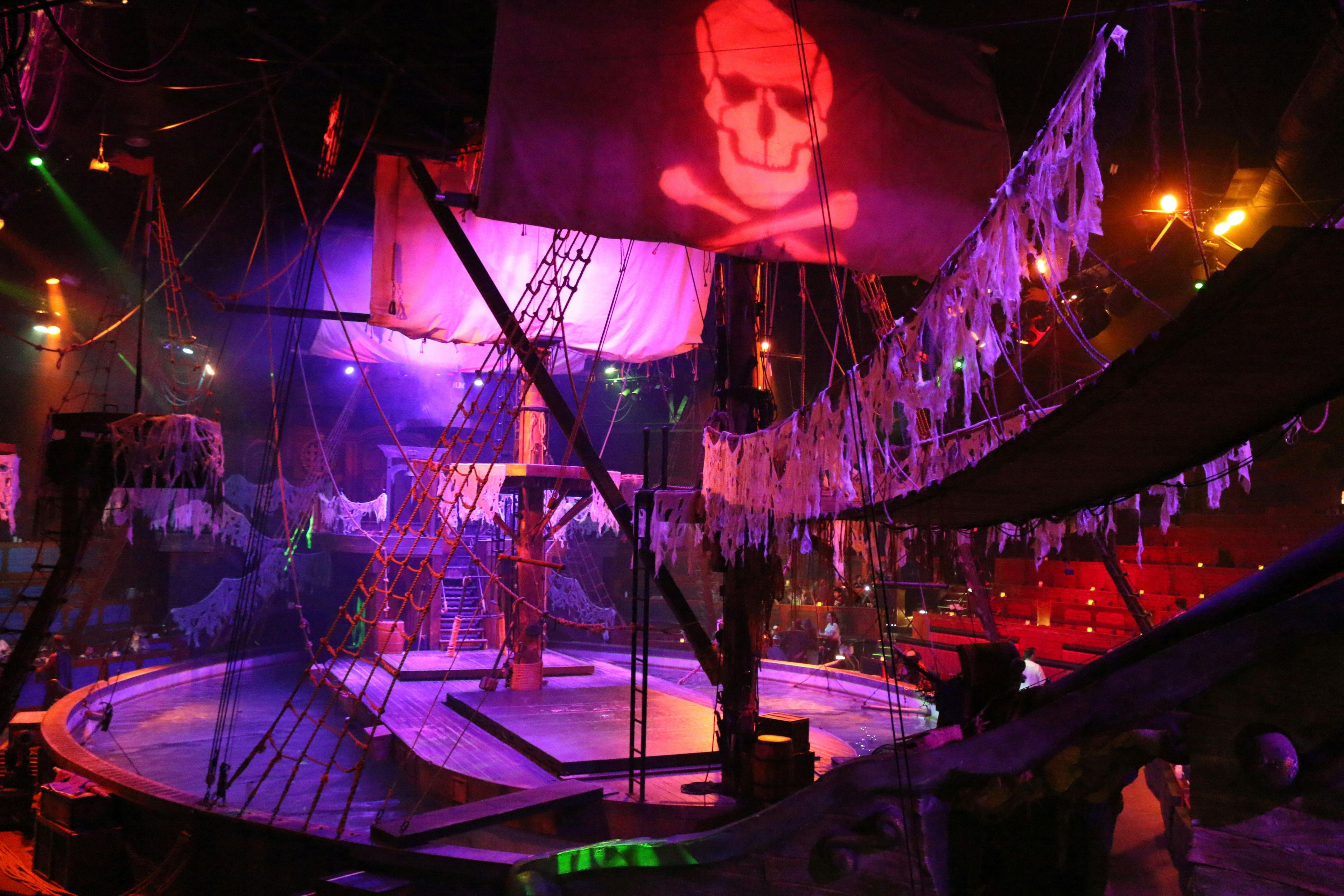 Imagen del tour: Cena de piratas con espectáculo de aventuras en Buena Park