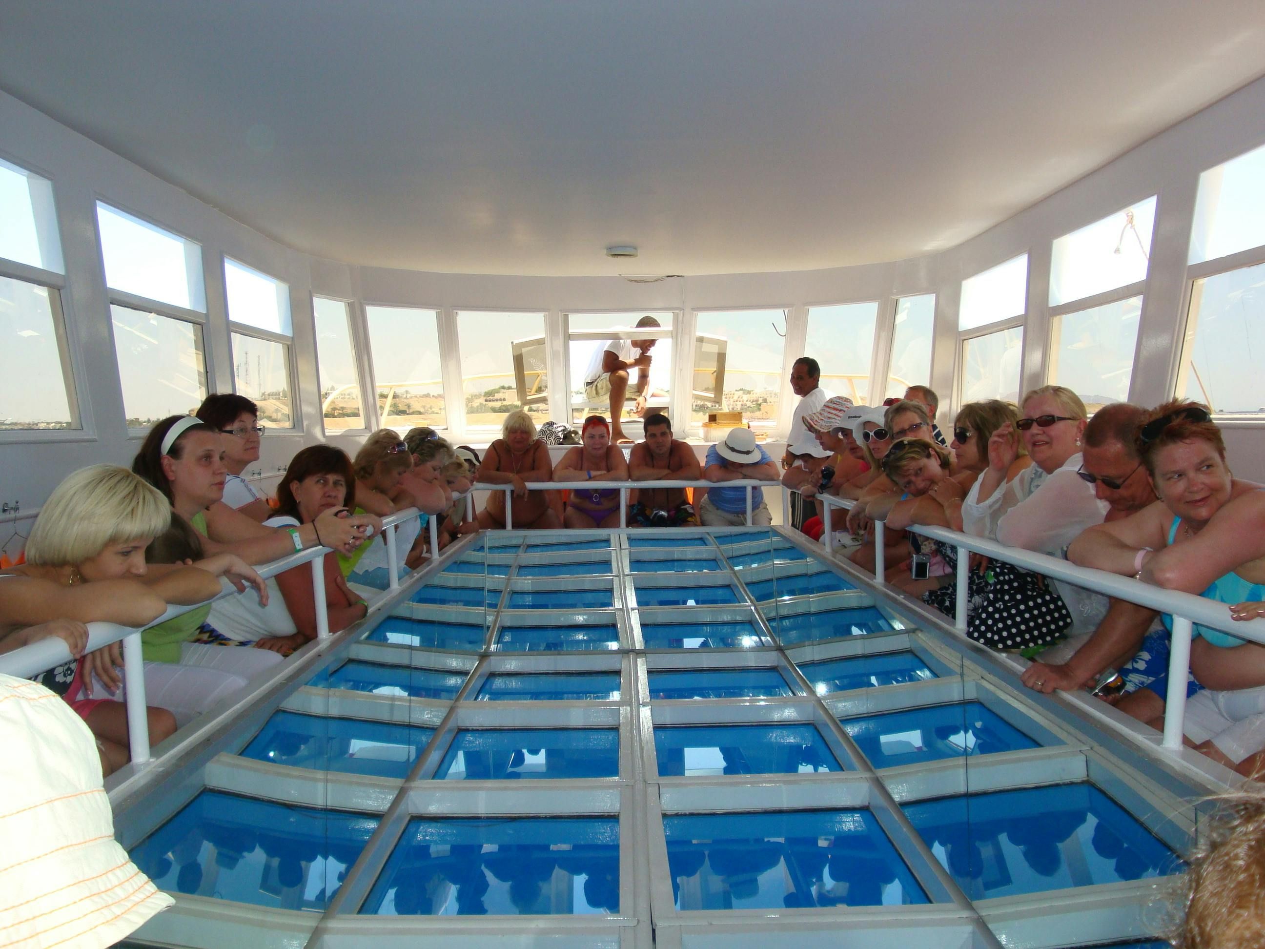 Imagen del tour: Paseo en barco con fondo de cristal desde Sharm El Sheikh
