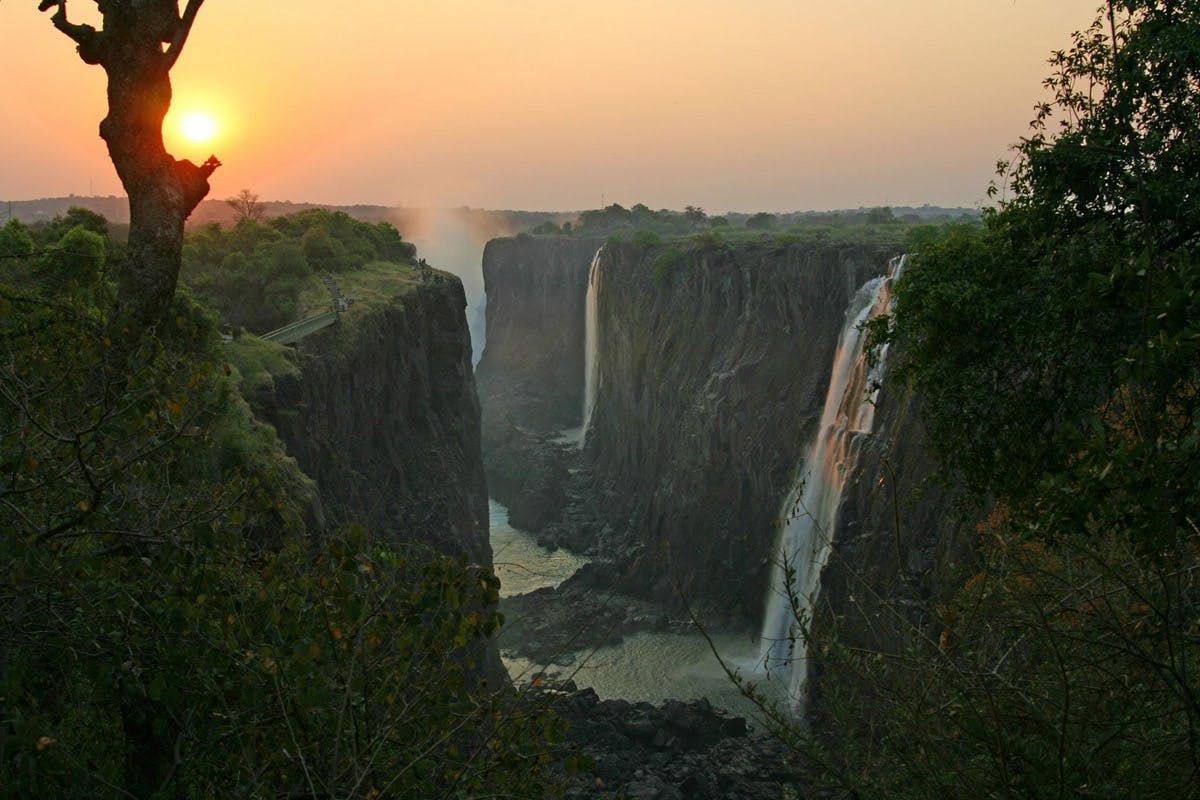 Imagen del tour: Visita guiada a las Cataratas Victoria en el lado de Zambia
