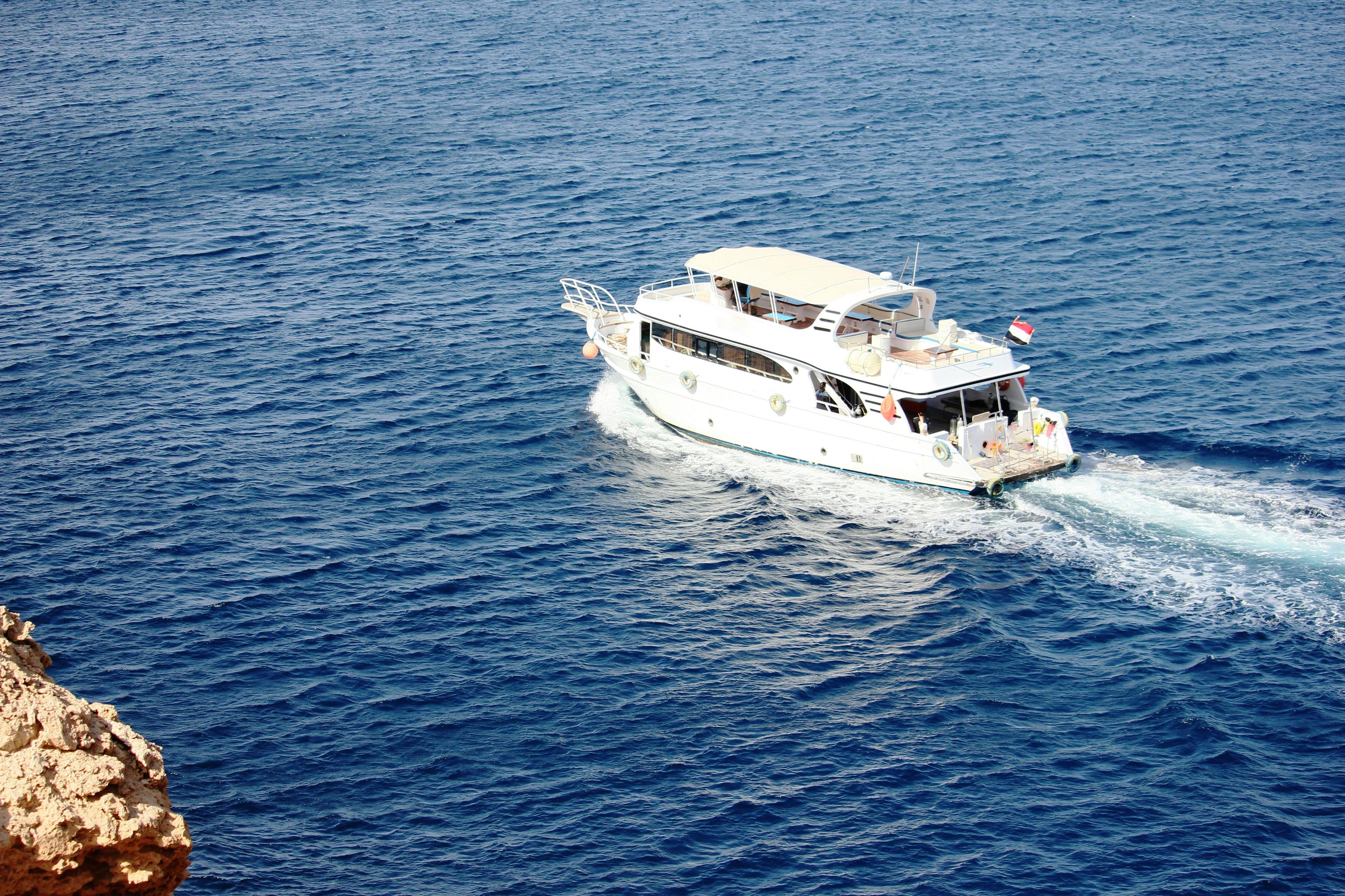 Imagen del tour: Barco privado y experiencia de esnórquel con almuerzo en Hurghada