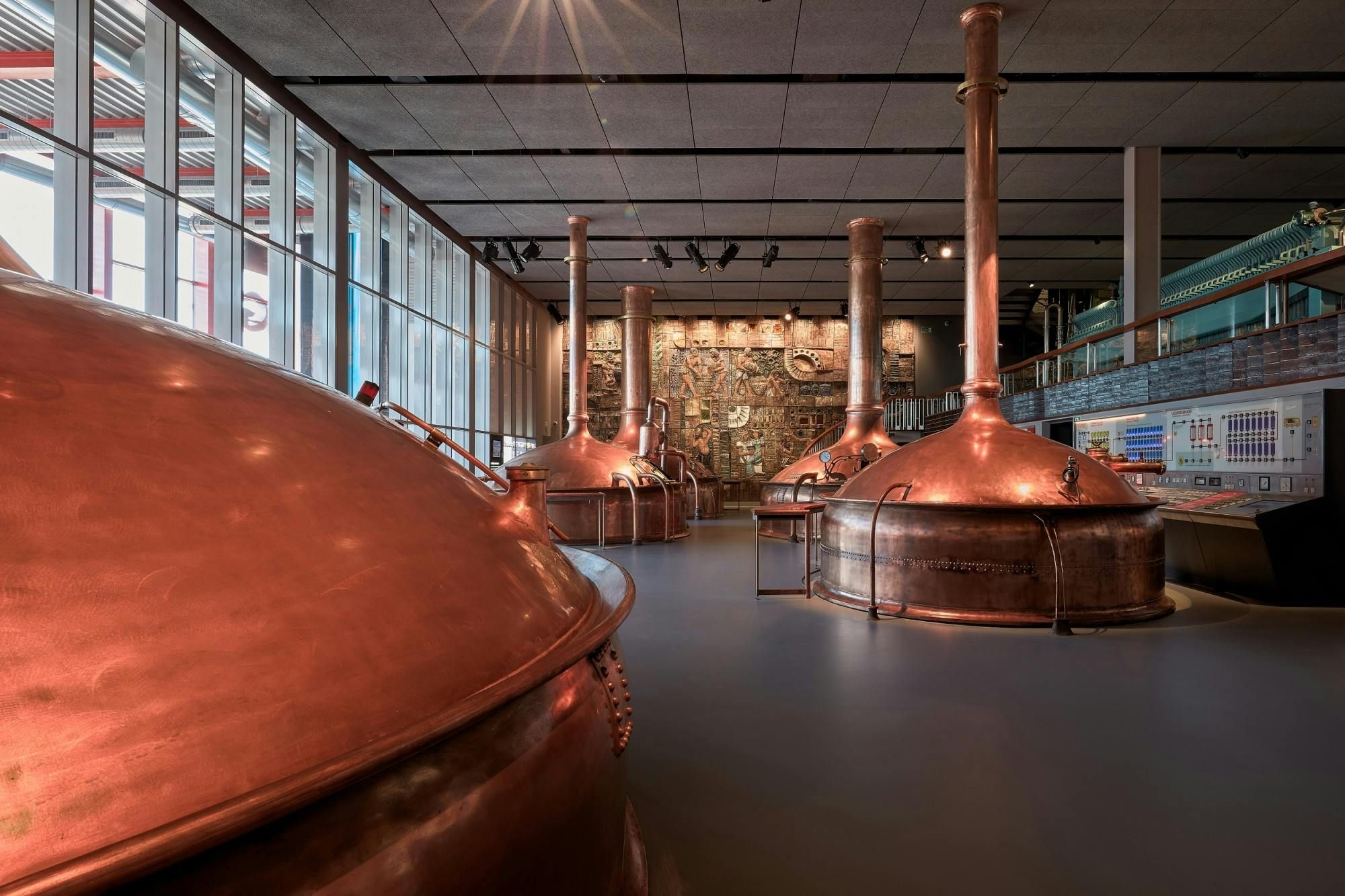 Imagen del tour: Visita guiada al Museo Estrella Galicia con degustación de cervezas y embutidos