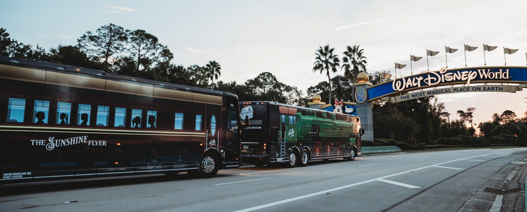 Imagen del tour: Transporte temático Sunshine Flyer a Walt Disney World Resorts