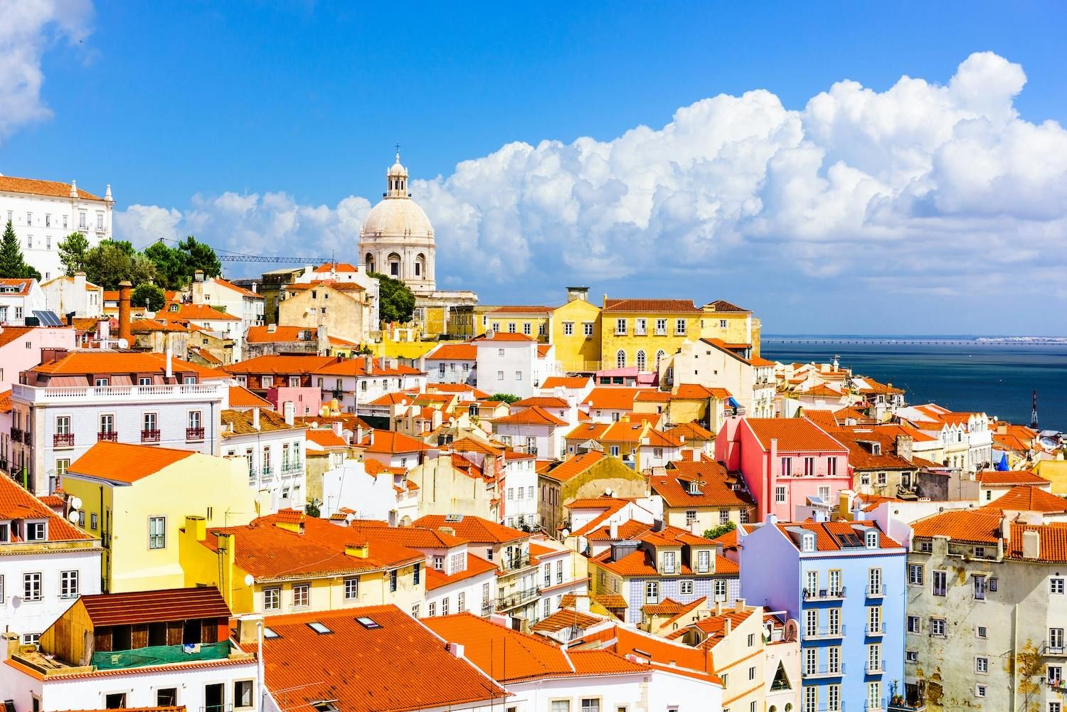 Imagen del tour: Recorrido a pie autoguiado por el distrito de Alfama en Lisboa