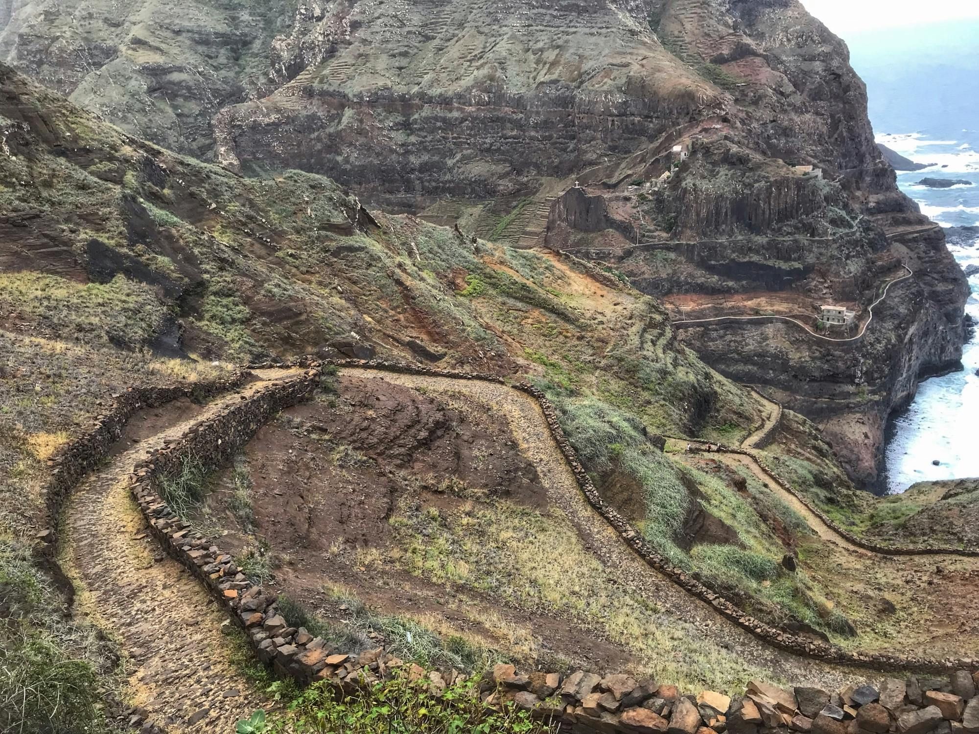 Imagen del tour: Caminata costera desde Ponta do Sol, pasando por Fontainhas hasta Cruzinha