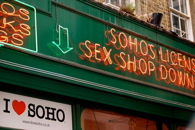 Imagen del tour: 🤟Free Tour SOHO, "Sexo, Drogas y Rock and Roll" en el corazón de Londres. (No apto para menores de 14 años)