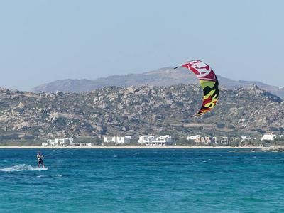 Imagen del tour: Cursos y lecciones de kitesurf IKO en Mikri Vigla, Naxos