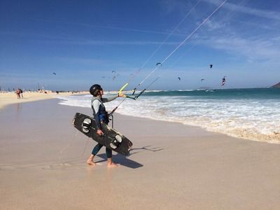 Imagen del tour: Clases de Kitesurf para principiantes en Fuerteventura