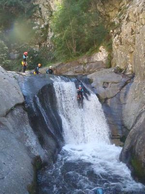 Imagen del tour: Descenso de barrancos en Taurinya y Gargantas del Cady, Pirineos Orientales