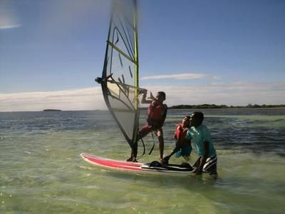 Imagen del tour: Clases de windsurf en la bahía de Sakalava, Madagascar