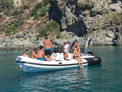 Imagen del tour: Excursión en barco y snorkel en la costa jónica de Calabria