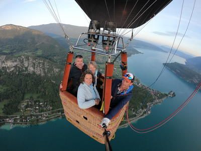 Imagen del tour: Vuelo en globo sobre el lago de Annecy