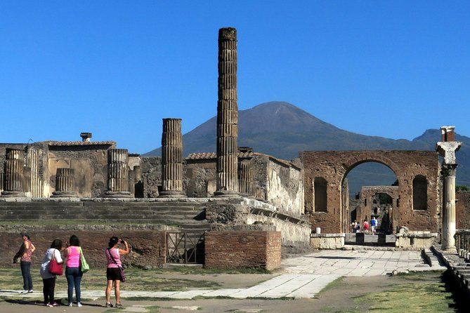 Imagen del tour: Escapada de un día desde Nápoles: Pompeya y el Monte Vesubio