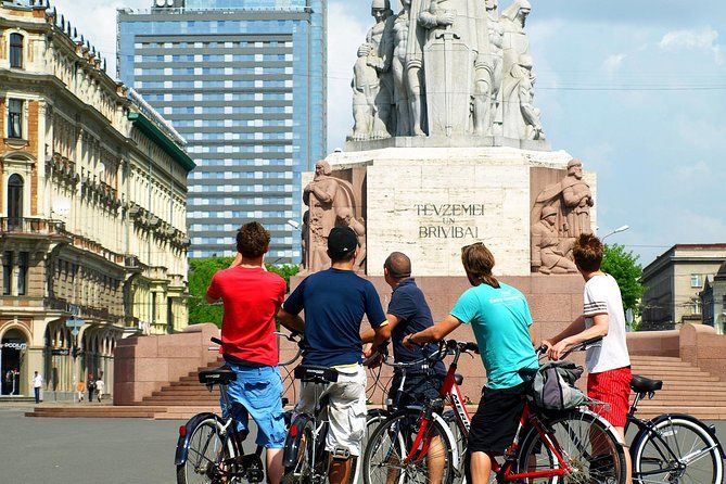 Imagen del tour: Tour diario en bicicleta en Riga con guía profesional