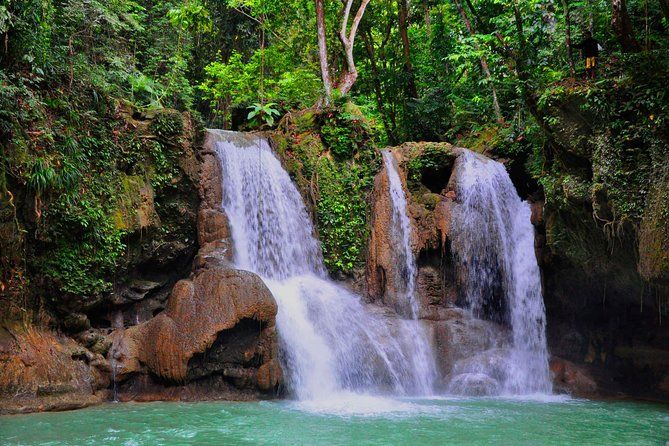 Imagen del tour: Bohol: cascadas y manantial
