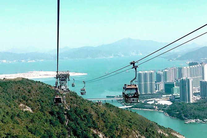 Imagen del tour: Recorrido por la escala de Hong Kong a Lantau Giant Buddha con teleférico y paseo en bote